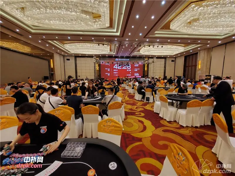 德学院-最专业的华人德州扑克学习与策略分享社区