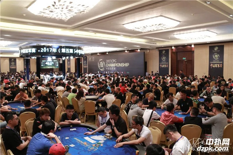 德学院-最专业的华人德州扑克学习与策略分享社区
