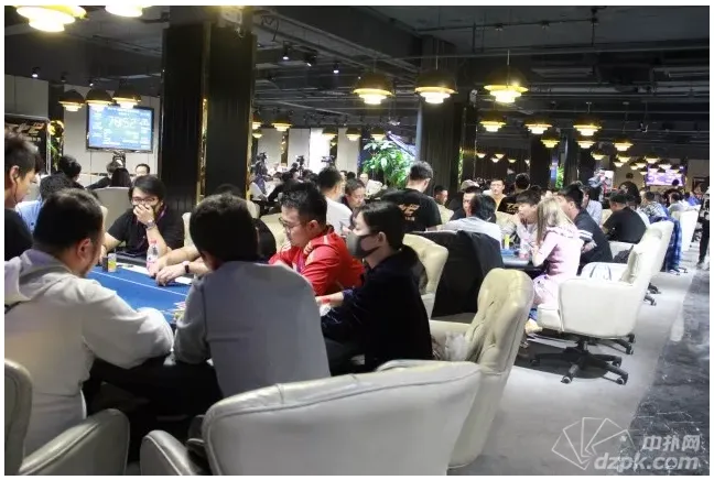 德学院-最专业的华人德州扑克学习与策略分享社区