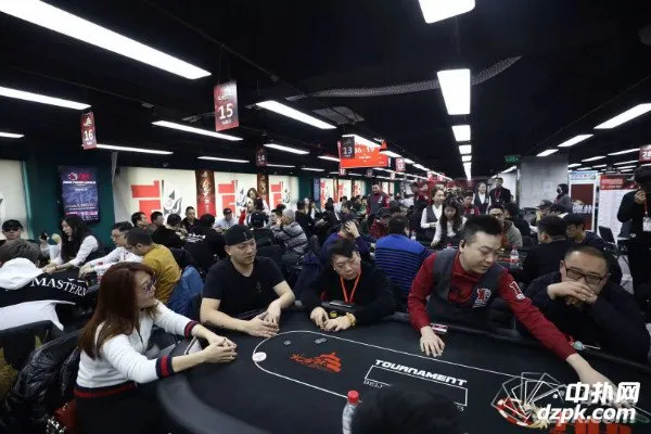 德学院-最专业的华人德州扑克学习与策略分享社区