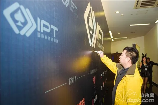 德学院-最专业的华人德州扑克学习与策略分享社区