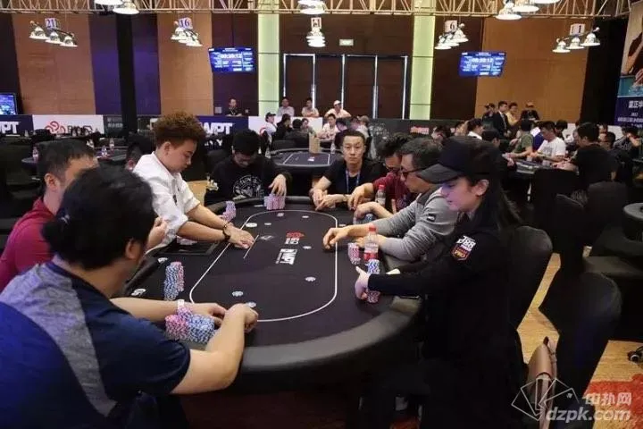 德学院-最专业的华人德州扑克学习与策略分享社区