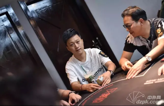 德学院-最专业的华人德州扑克学习与策略分享社区