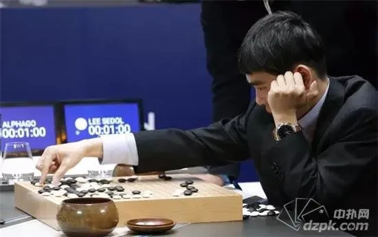 德学院-最专业的华人德州扑克学习与策略分享社区