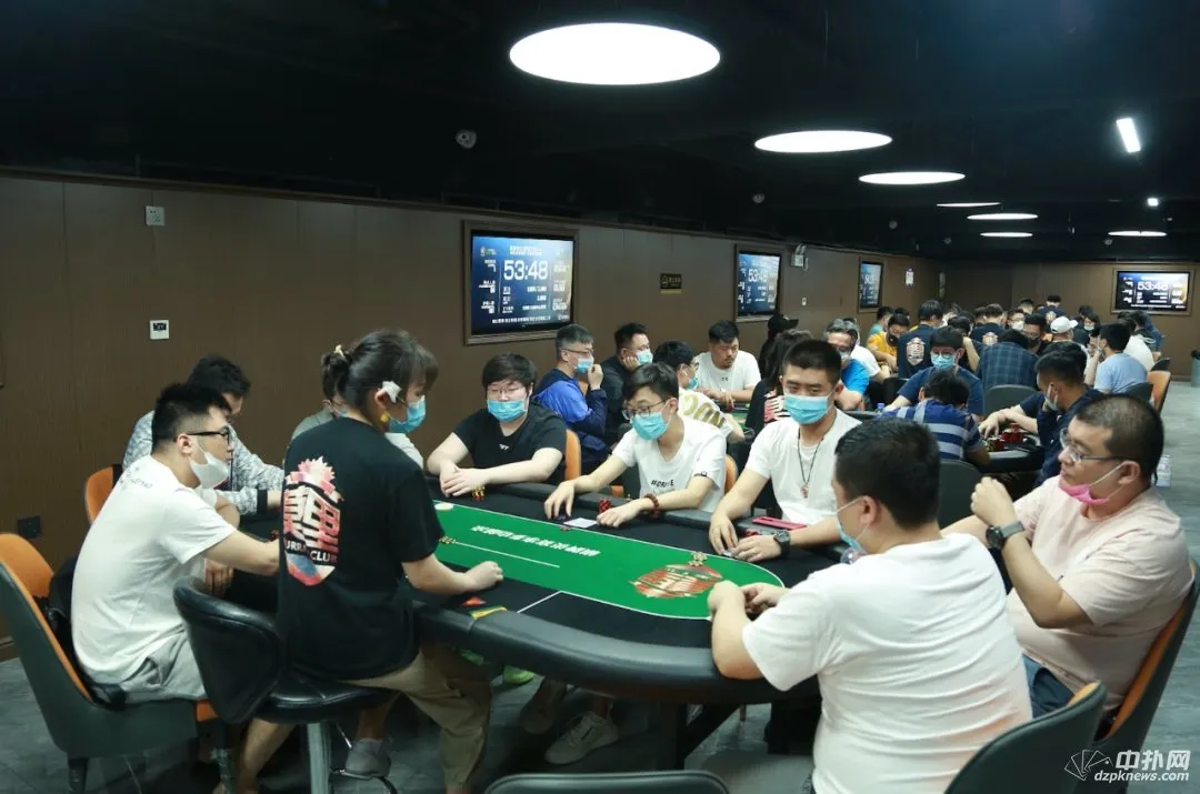 德学院-最专业的华人德州扑克学习与策略分享社区