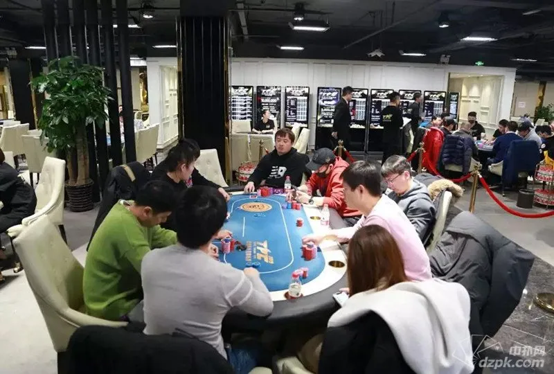 德学院-最专业的华人德州扑克学习与策略分享社区
